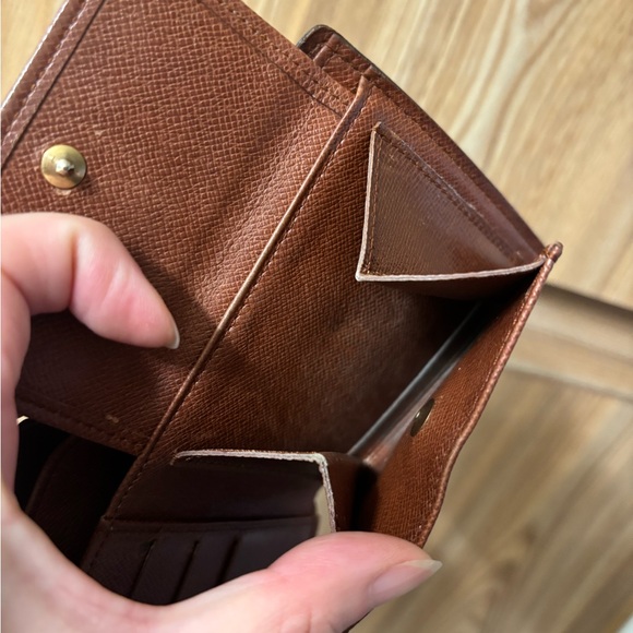 Auth Louis Vuitton Monogram Portefeiulle Marco Bifold Wallet - Picture 5 of 11